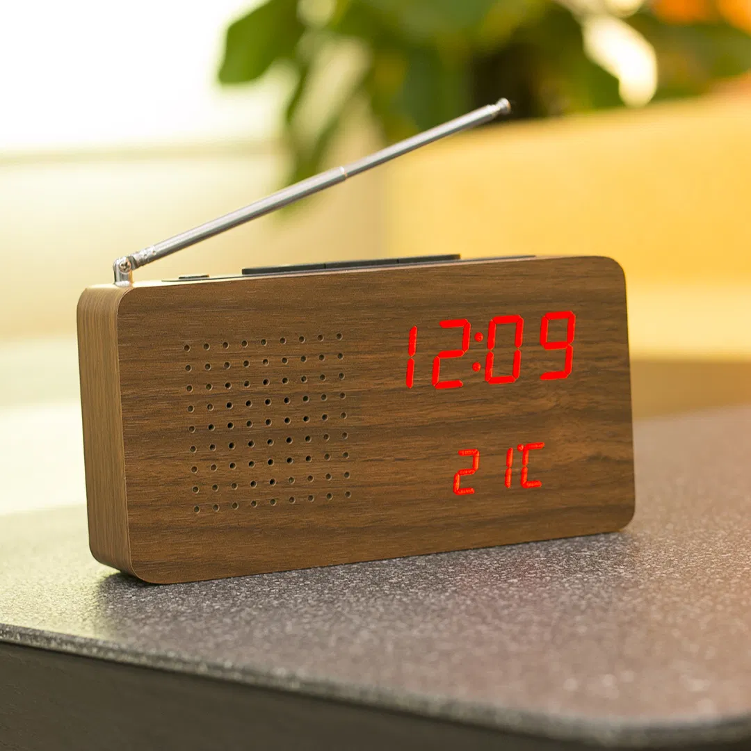 Деревянный LED будильник с FM-радио и Bluetooth