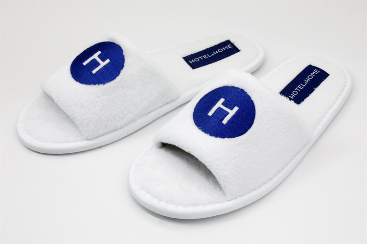 China Factory White Luxury Custom Logo Hotel Slippers with Open Toe