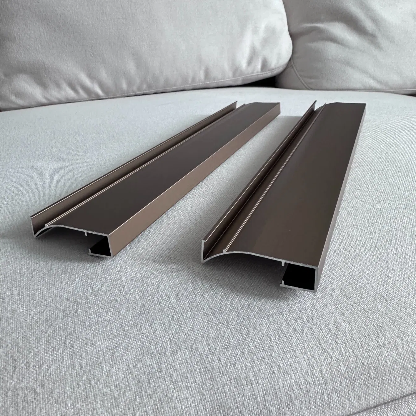 Aluminum Decorative Strips for The Edges of Ceramic Tiles and Ceramic Tiles
