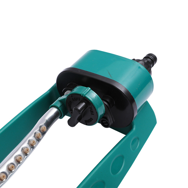 Garden Lawn Oscillating Sprinkler with 15 Hole Nozzles Easy Adjust Range Control