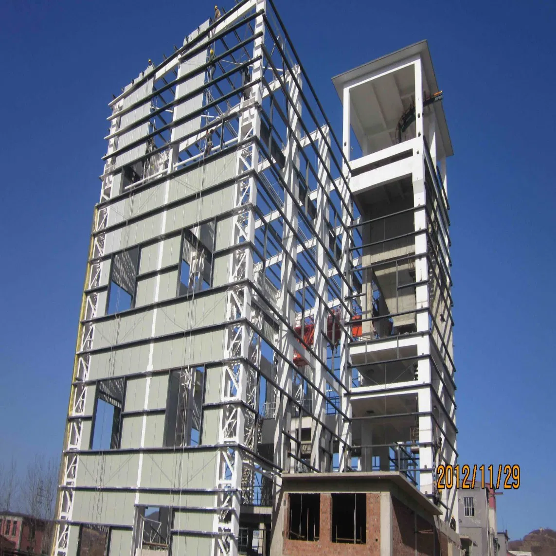 Steel Structure Framed Commercial Office Building Structural Steel Truss Prefab Construction with Drawing