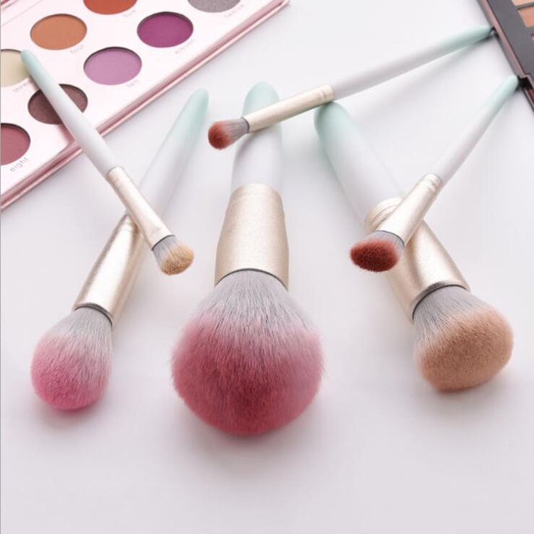High Quality Makeup Brush Set Powder Brush Eyelash Brush Eye Shadow Brush Beauty Tools