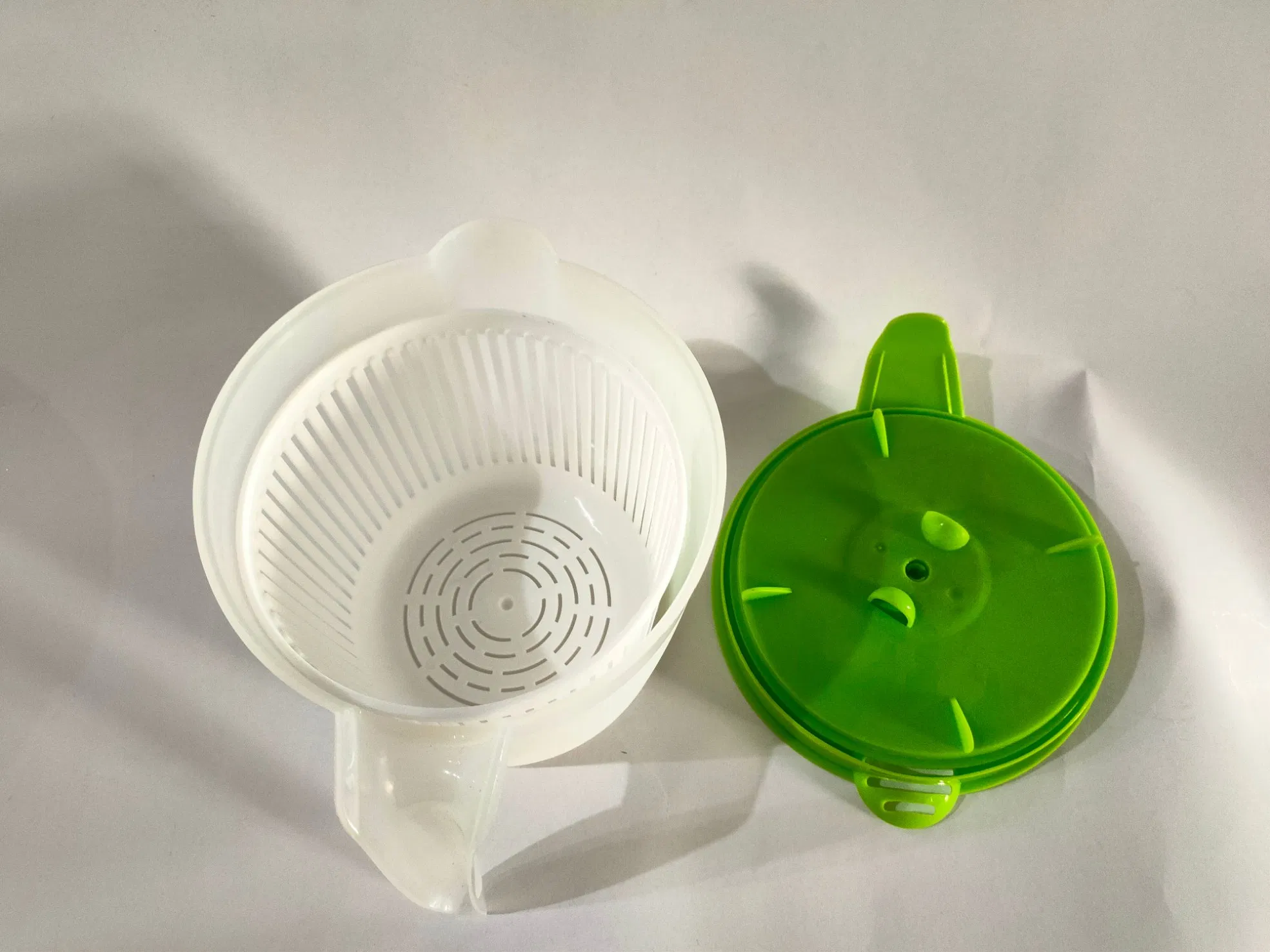 2020 New Arrival Kitchen Appliance Tools Plastic Manual Salad Spinner, New Style Spinner Salad Dryer