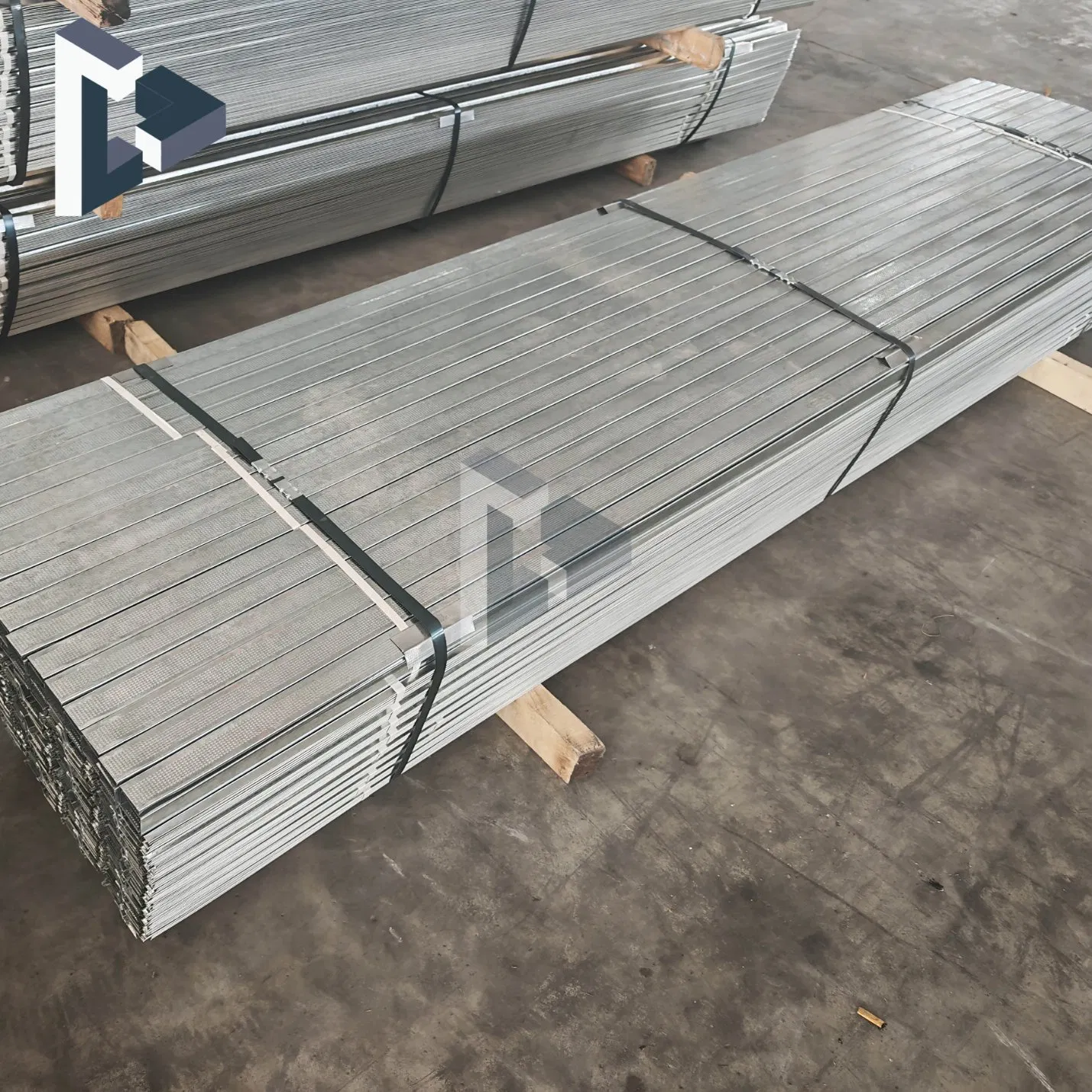 Cost-Effective Steel Keel for Versatile Commercial Structures and Walls