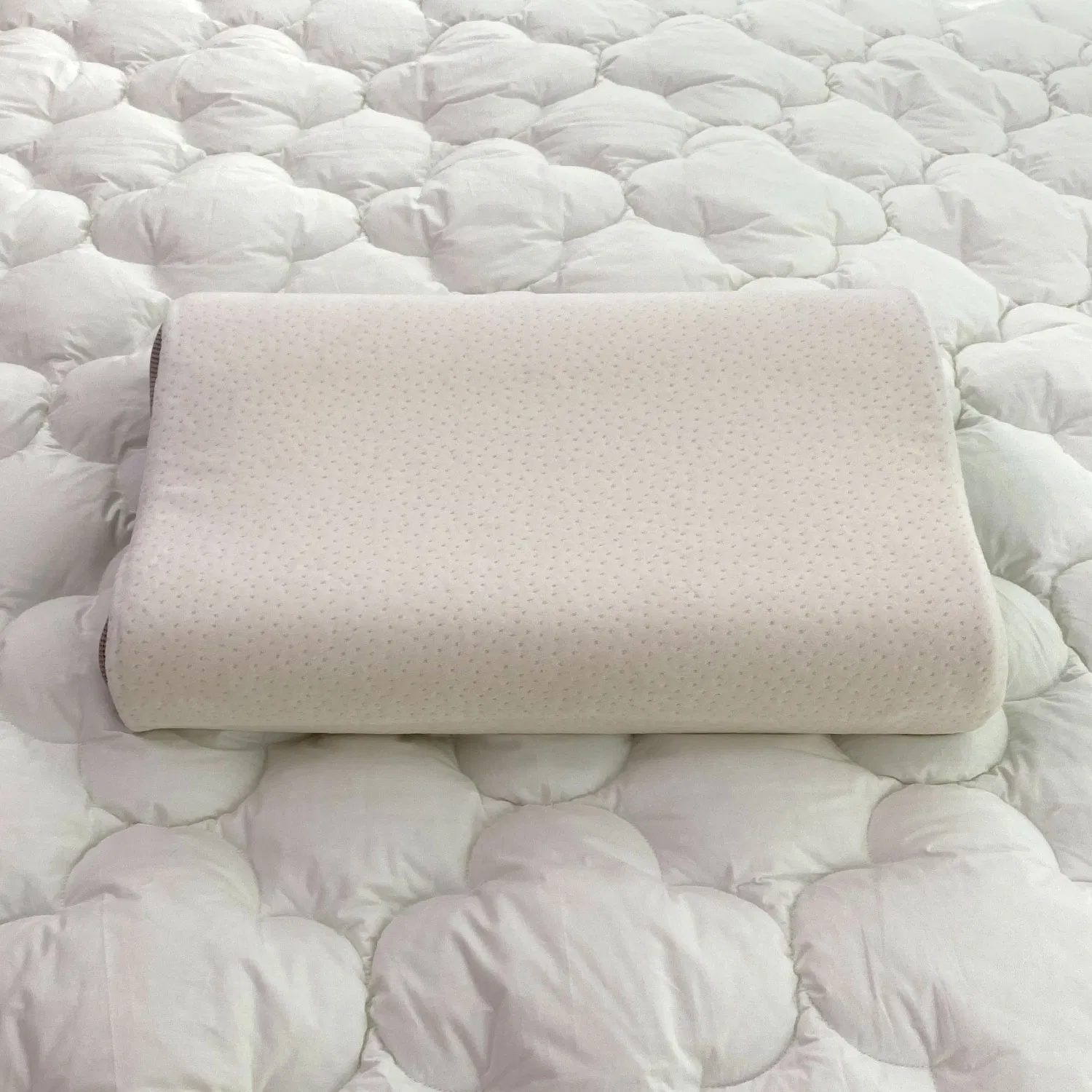 Neck Pillow Cervical Slow Rebound Memory Foam Pillows Cushion Neck Back Massage Support Home Textiles