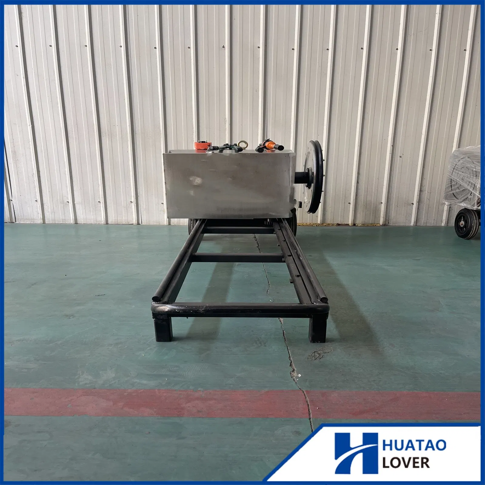 Алмазно-канатная пила для демонтажа зданий