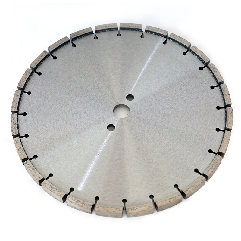 Cuts Through Reinforced Concrete with Minimal Wear and Tear Kept Concrete Saw Blade