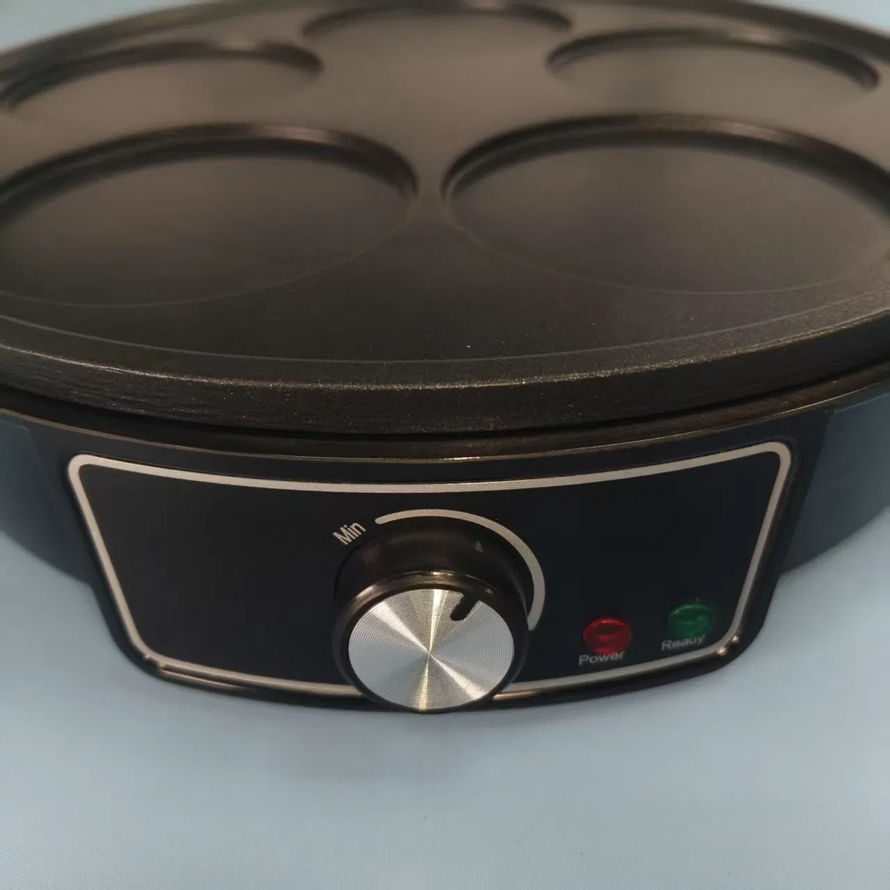 High-Tech 12-Inch Big Plate Electric Crepe Maker with Easy Operation