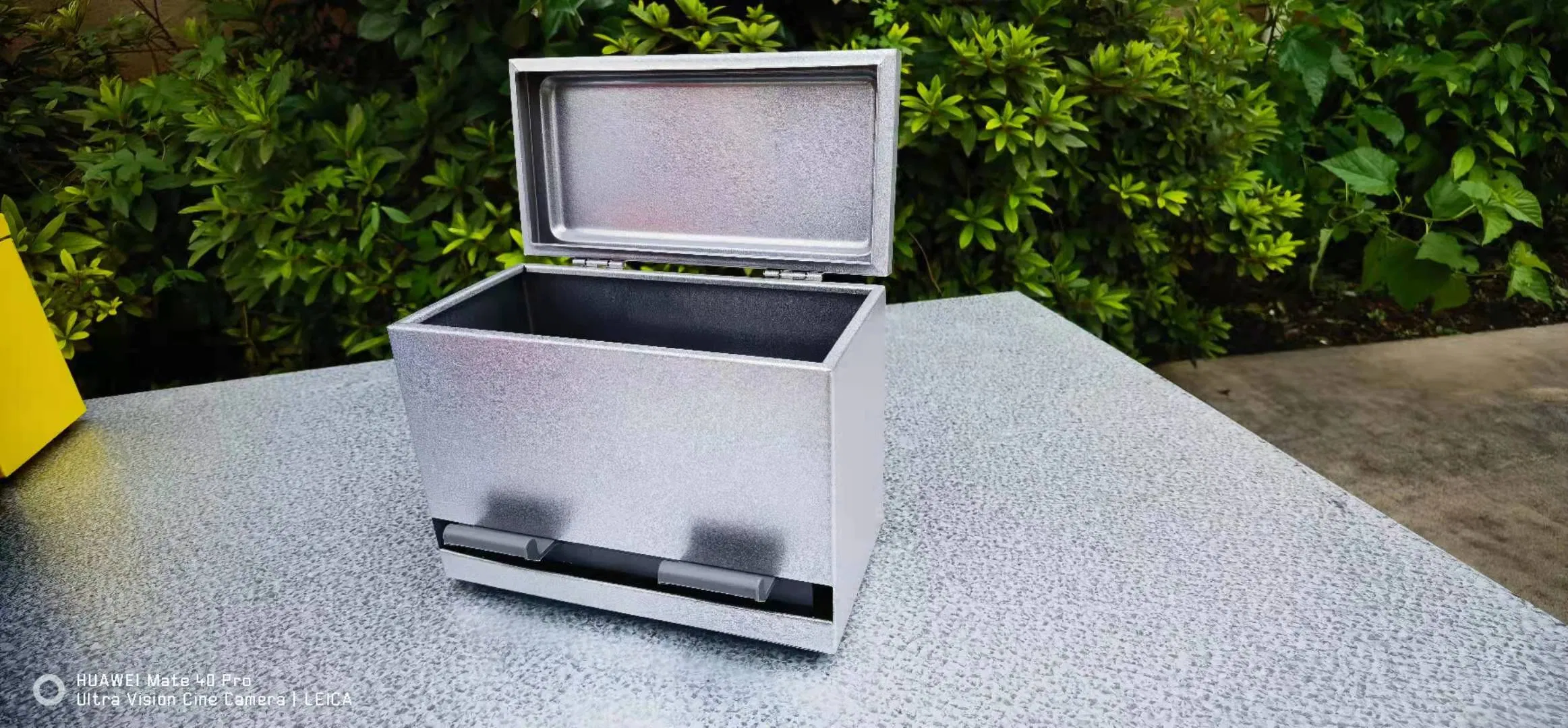 Hand Press Type Office Stainless Steel Pencil Case Box