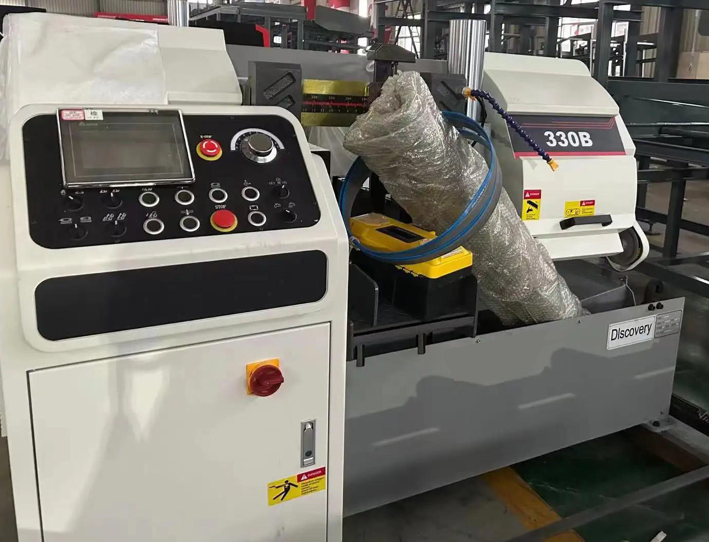 Станок ленточнопильный автоматический с ЧПУ по металлу 330B