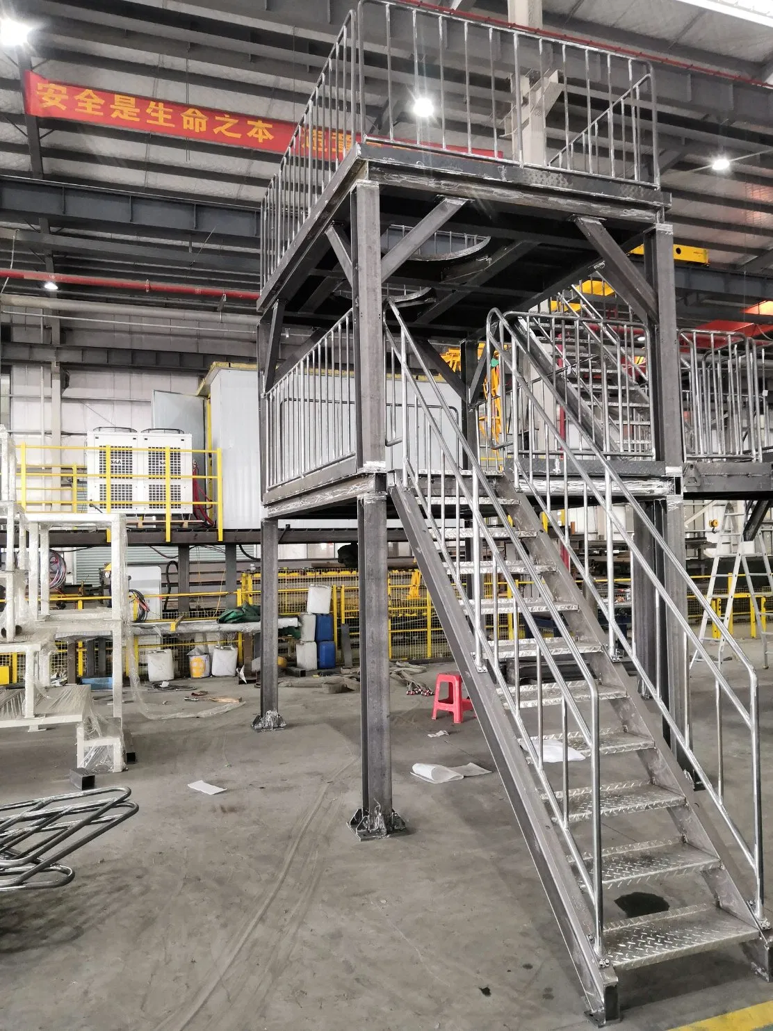 Factory Direct Export Welding Commercial Steel Staircases for Office Building