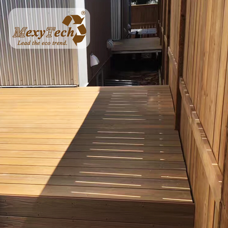 Outdoor WPC No Gap Wood Composite Decking Board