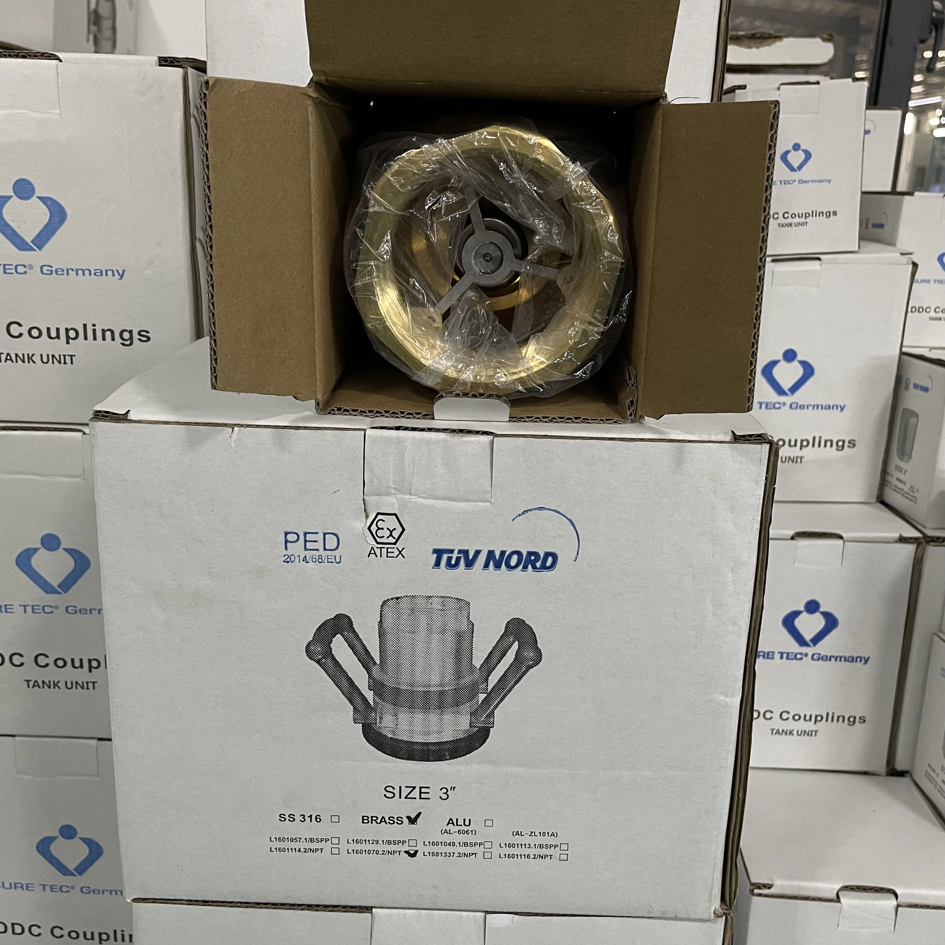 Luxecasting Heavy Duty Dry Coupling and Male Hose Assembly