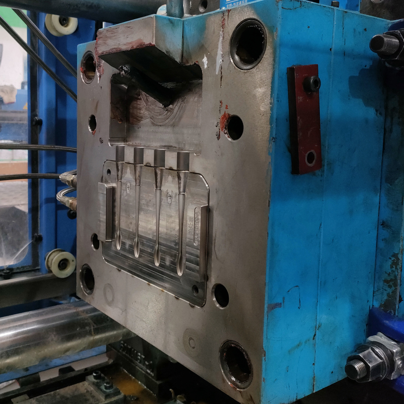 OEM 500000 Cycles Toothbrush Components Plastic Injection Mold with Cold Runner