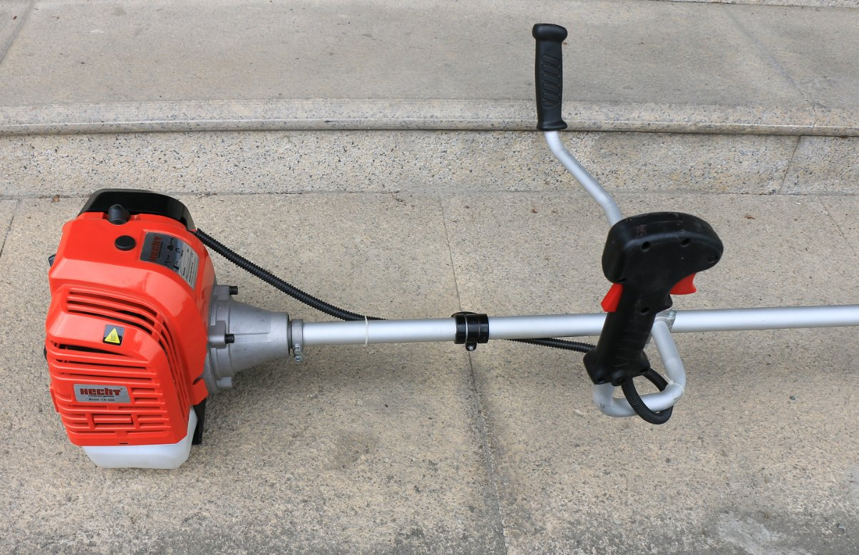 Grass Cutter Agricultural Machinery 2 Stroke Air-Cooled Engine 4 in 1 Brushcutter