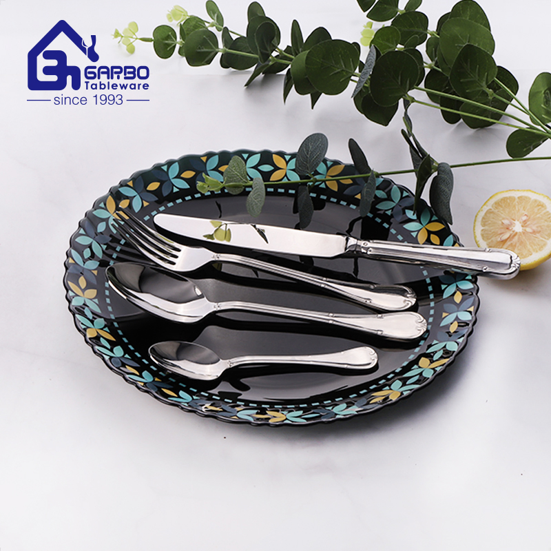 High-End Silver Metal Stainless Steel Cutlery Set Flatware Set for Party Hotel with Decorative Engraved Handle Royal Style SM084