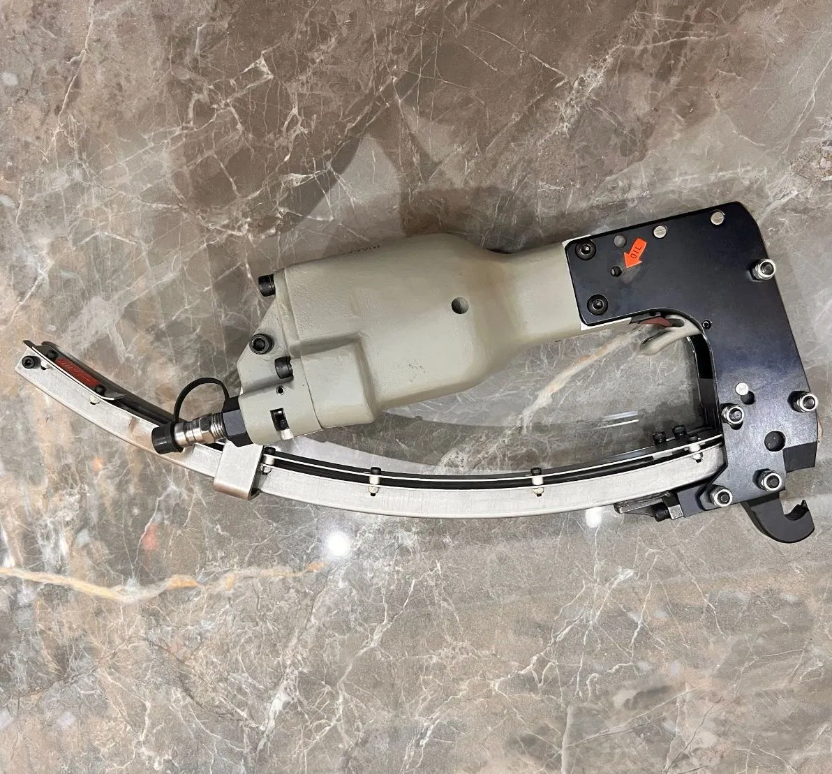 Пневматический заклепочник M87 для клипс и хомутов