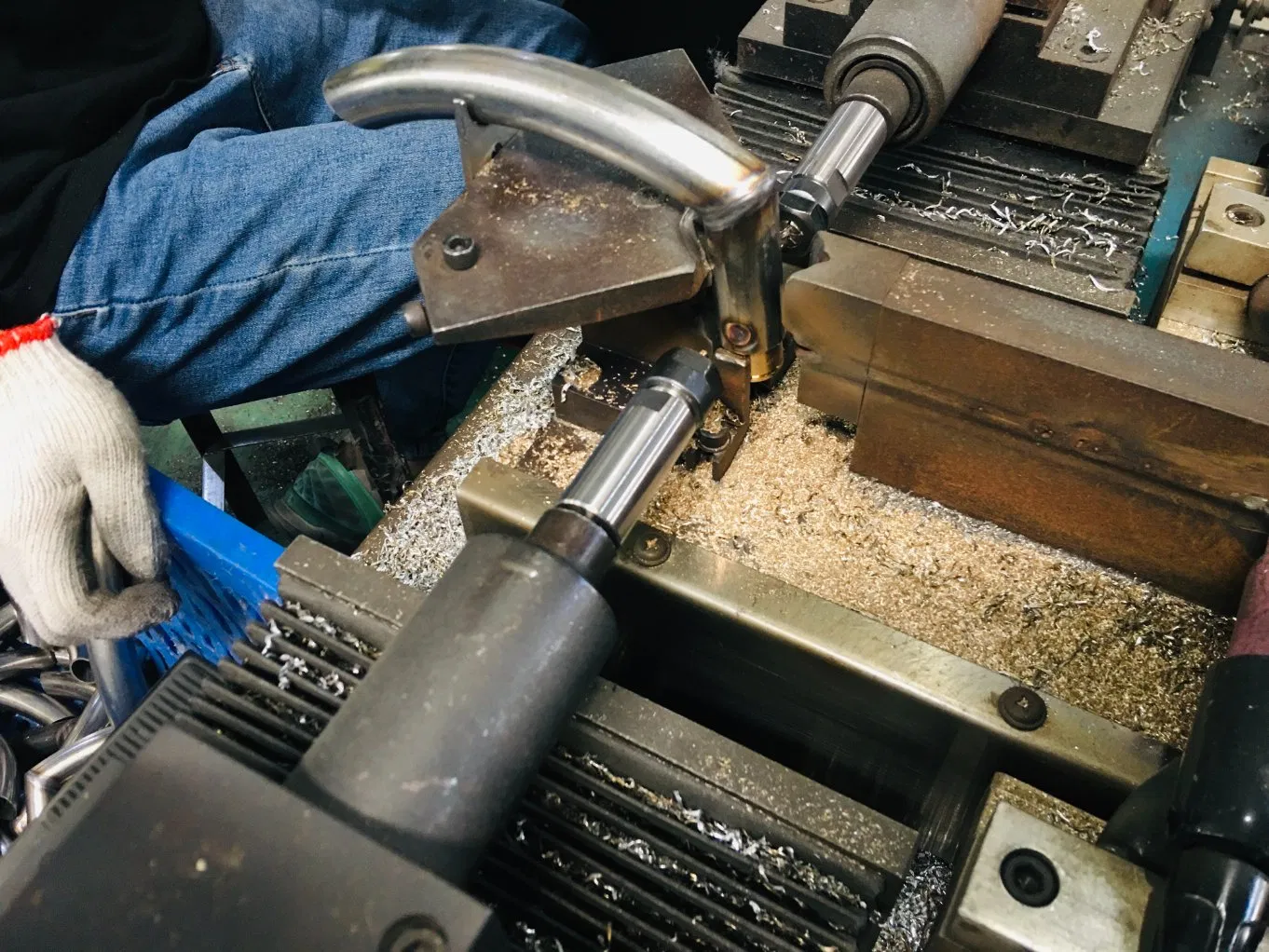 Europe Hot Selling Stainless Steel Semi-Hollow Door Handle