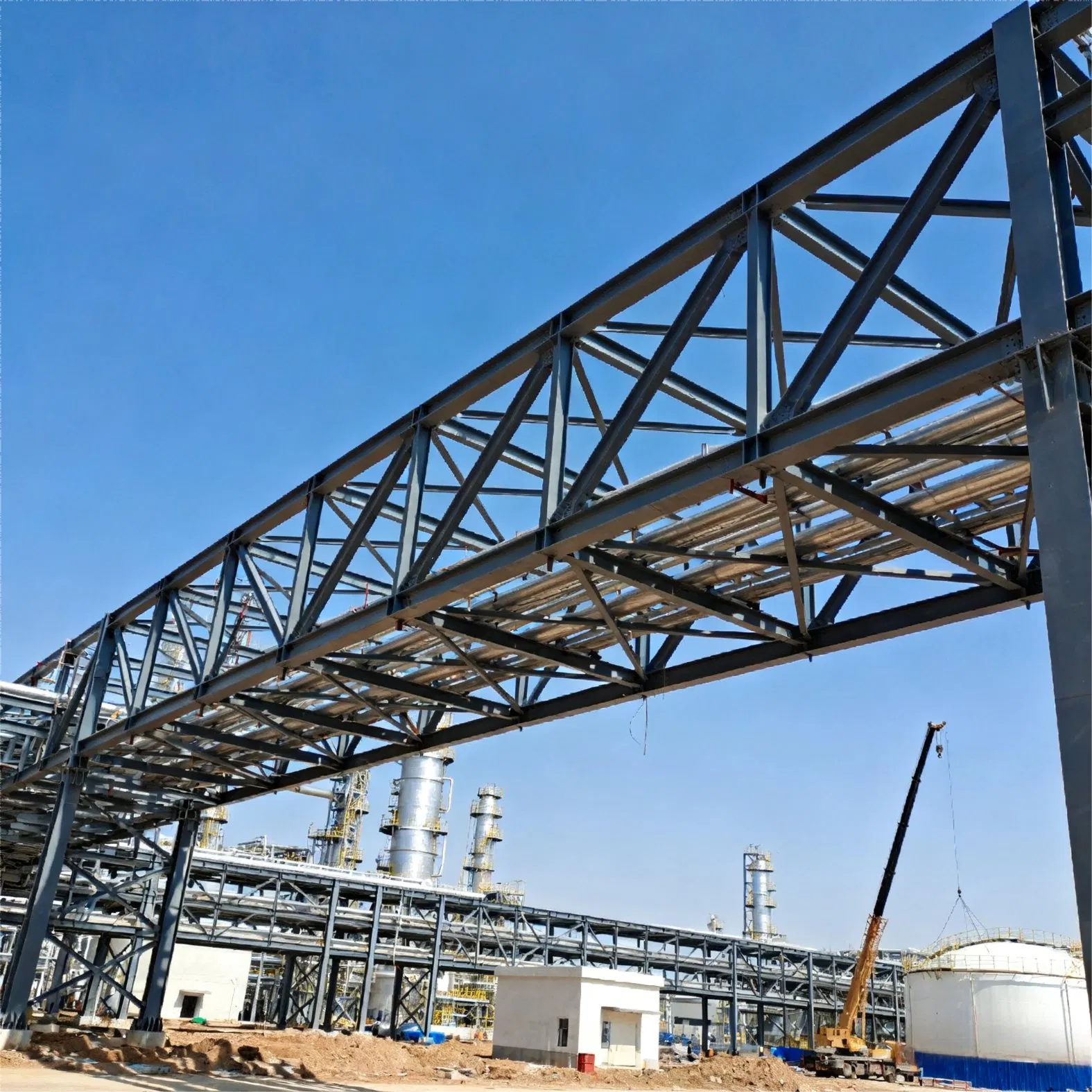 Petrochemical Pipe Rack with Q355b Steel & Creep-Resistant for Coal-Chemical Projects