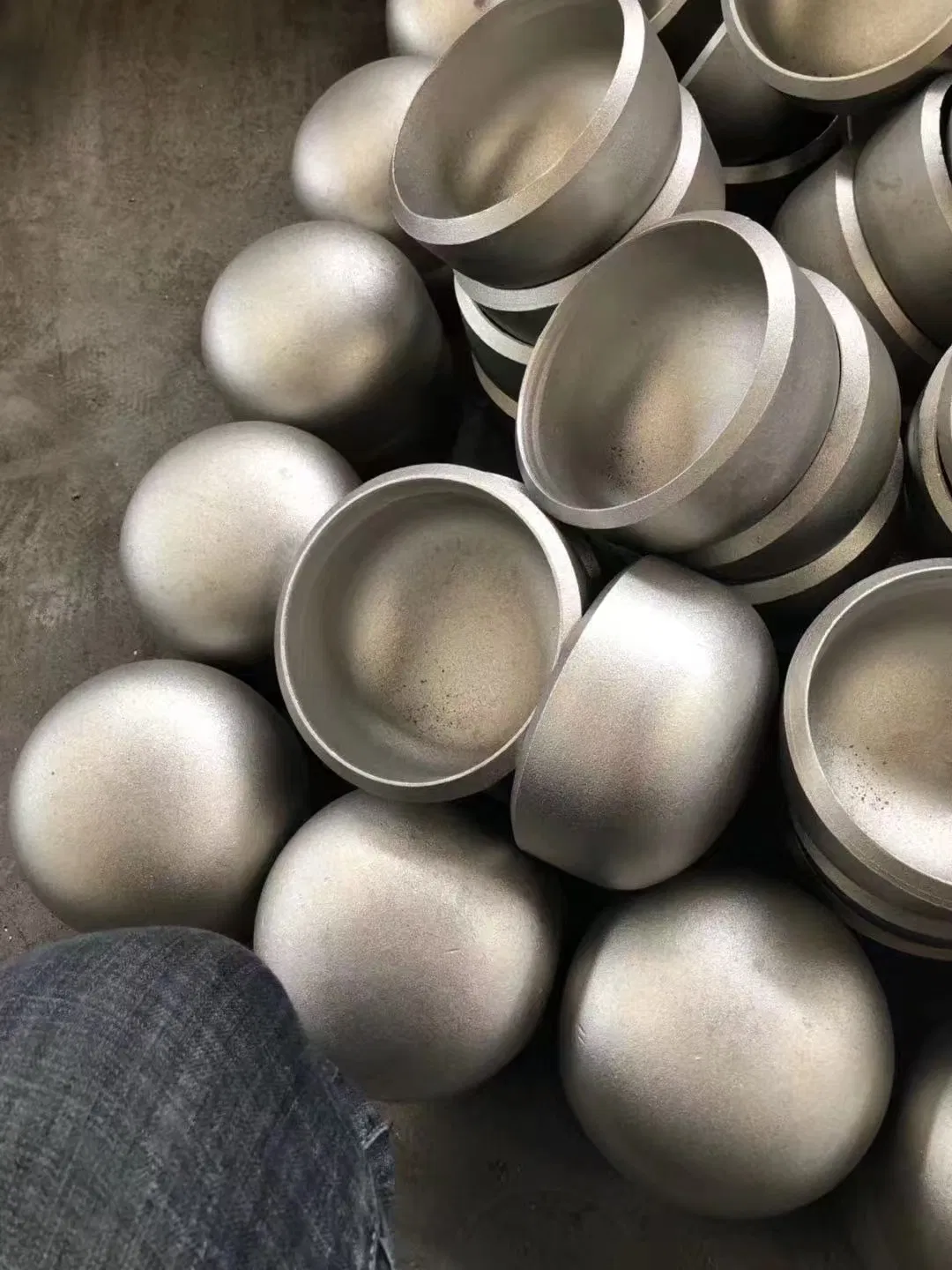 18" DN450 Stainless Steel Seamless Cap Fitting Bw