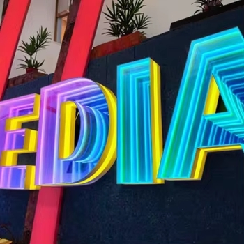 Customized Letter Logo Wall Hanging 3D Infinity Abyss Abyssal Mirror Advertising LED Letter Magic Signage Alphabet