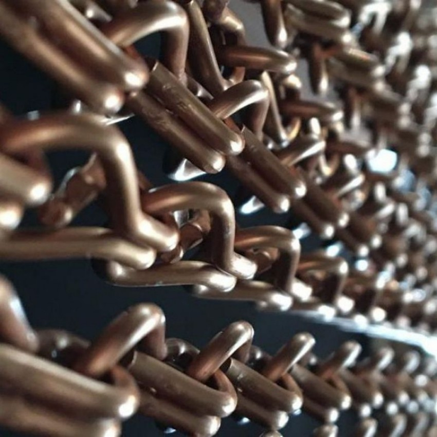 Aluminum Chain Link Woven Wire Mesh Metal Curtains for Ceiling and Space Divider Applications in Hotels