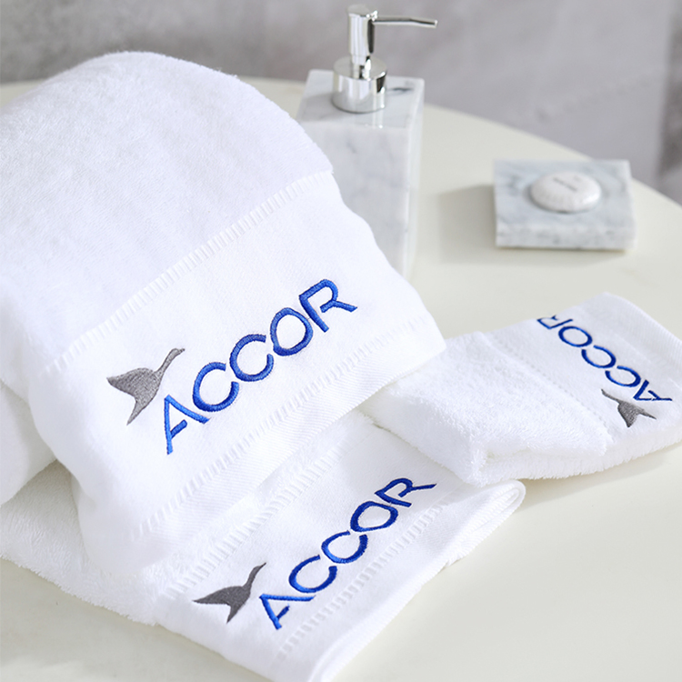 Luxury Hotel Soft Good Night White Cotton Towel