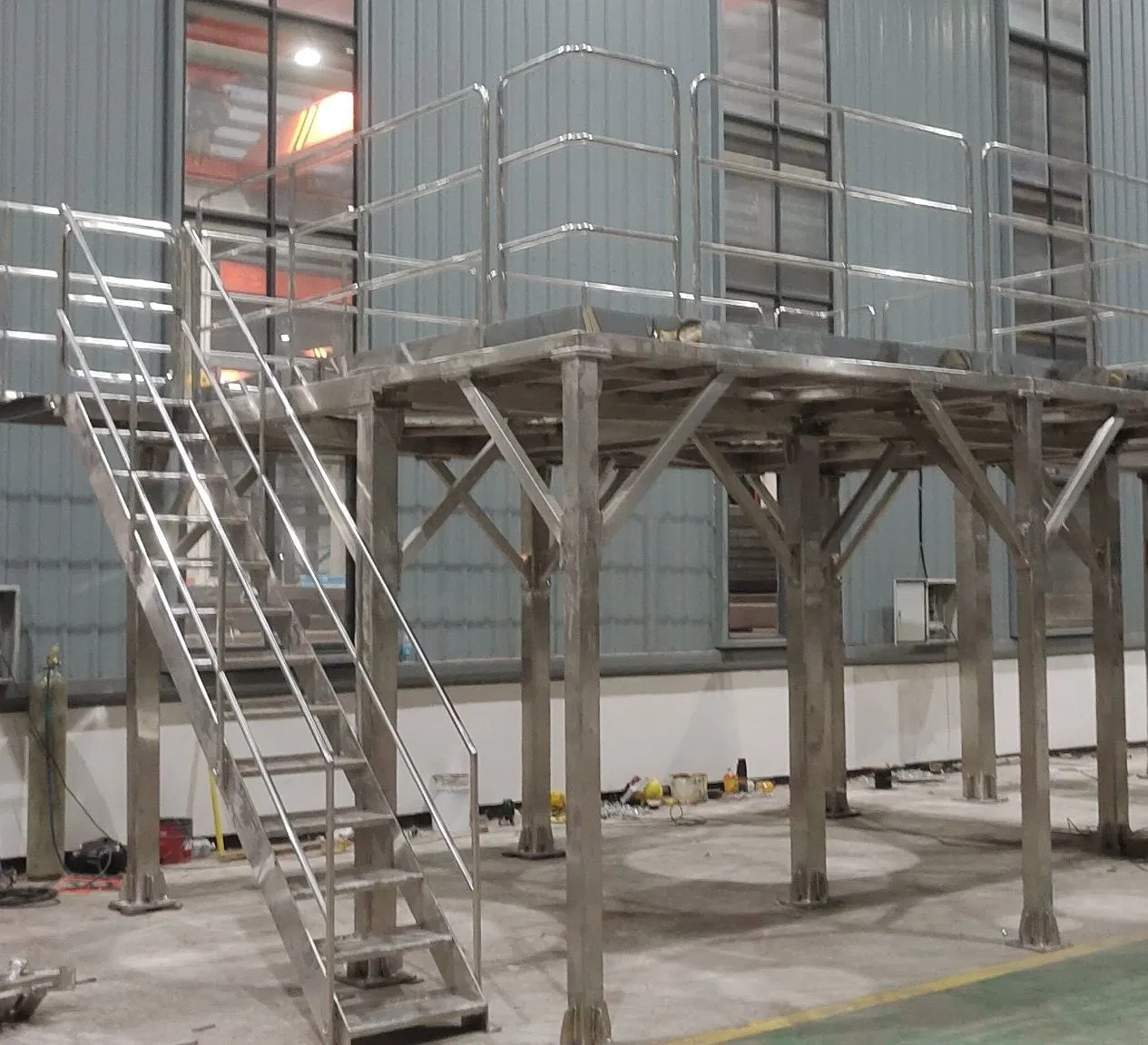 New Design Bolting Industrial Steel Stairs for Factory Workshop