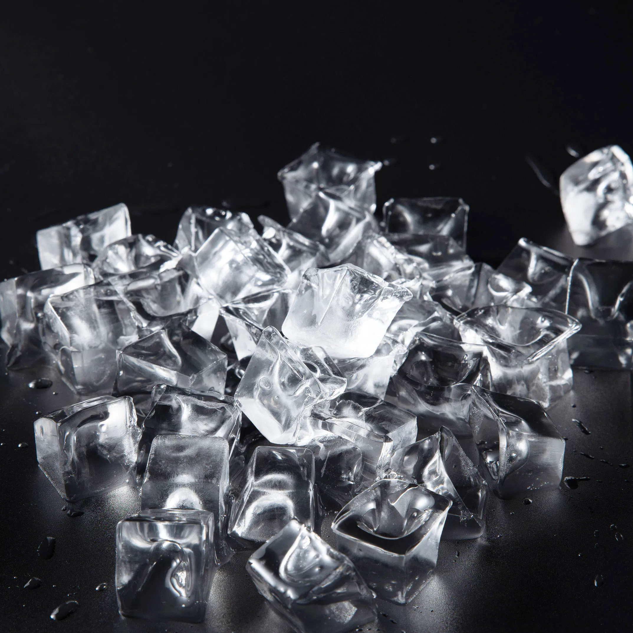 Compact Cube Ice Maker - SUS304 Stainless Steel and ABS Plastic Design