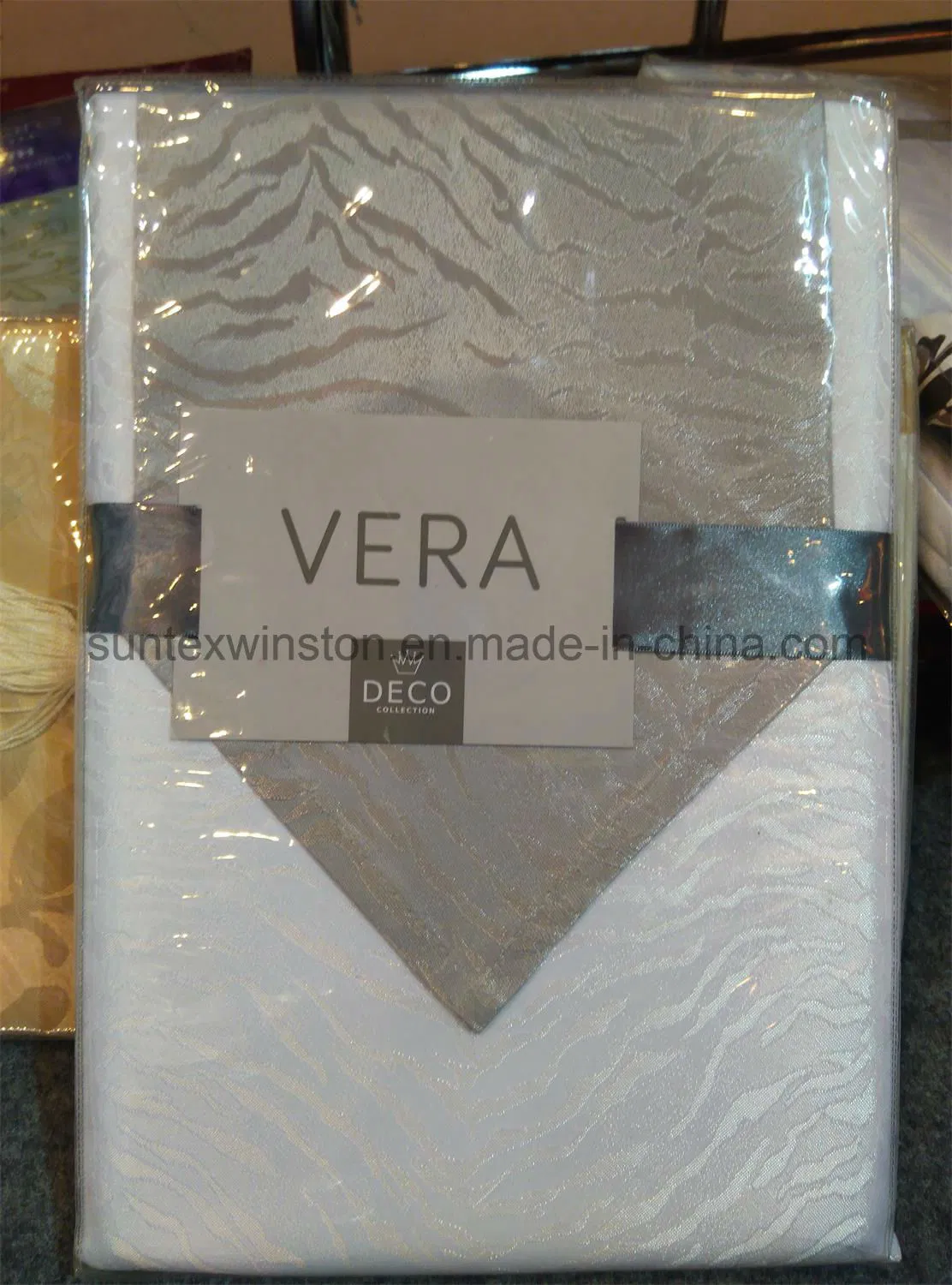 Polyester Solid Jacquard Table Cloth with Runner