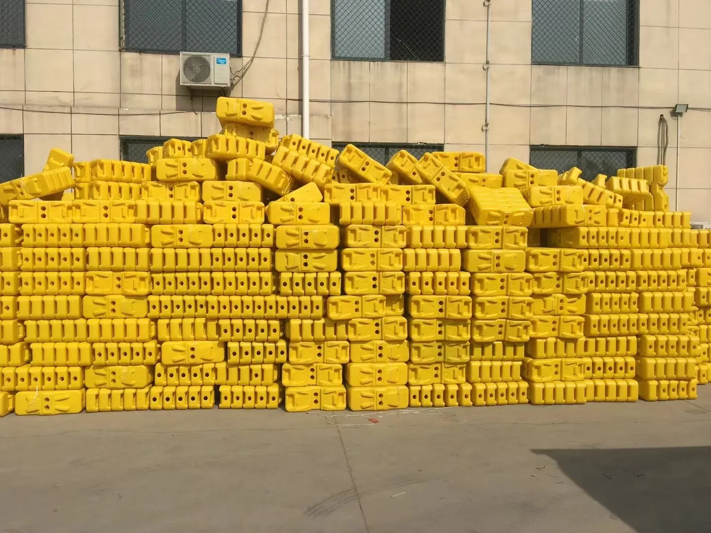 Temporary Fence Base Plastic /Rubber Base for Event Building Construction Site for Australia