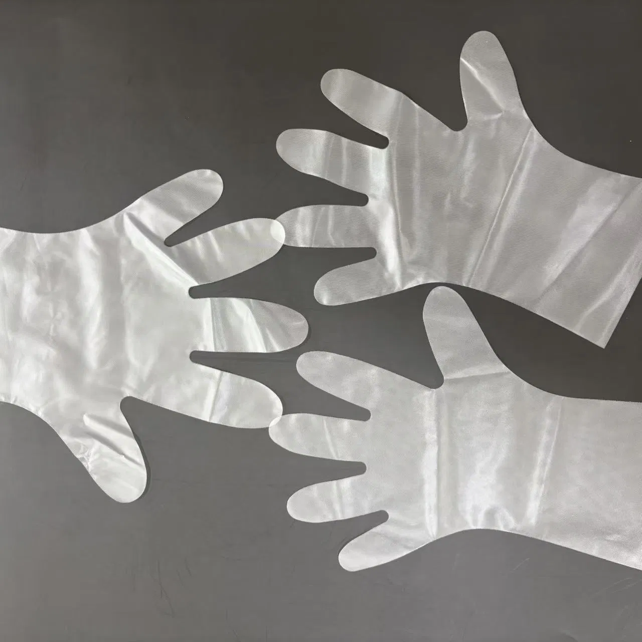 Long-Cuff CPE Disposable Gloves to Protect Wrists During Cleaning and Washing Tasks.