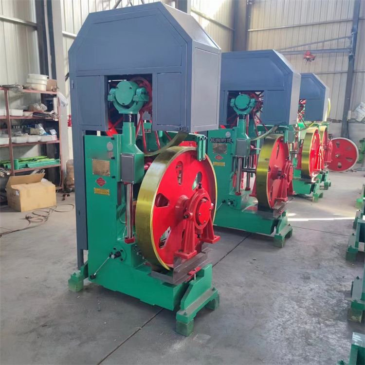 Станок ленточнопильный вертикальный по дереву