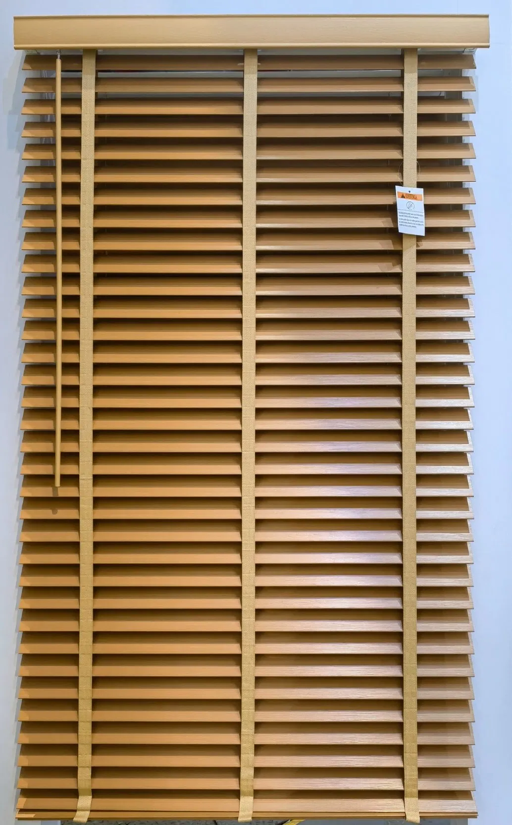 2in Wooden and Fauxwood Blinds for Window Decoration