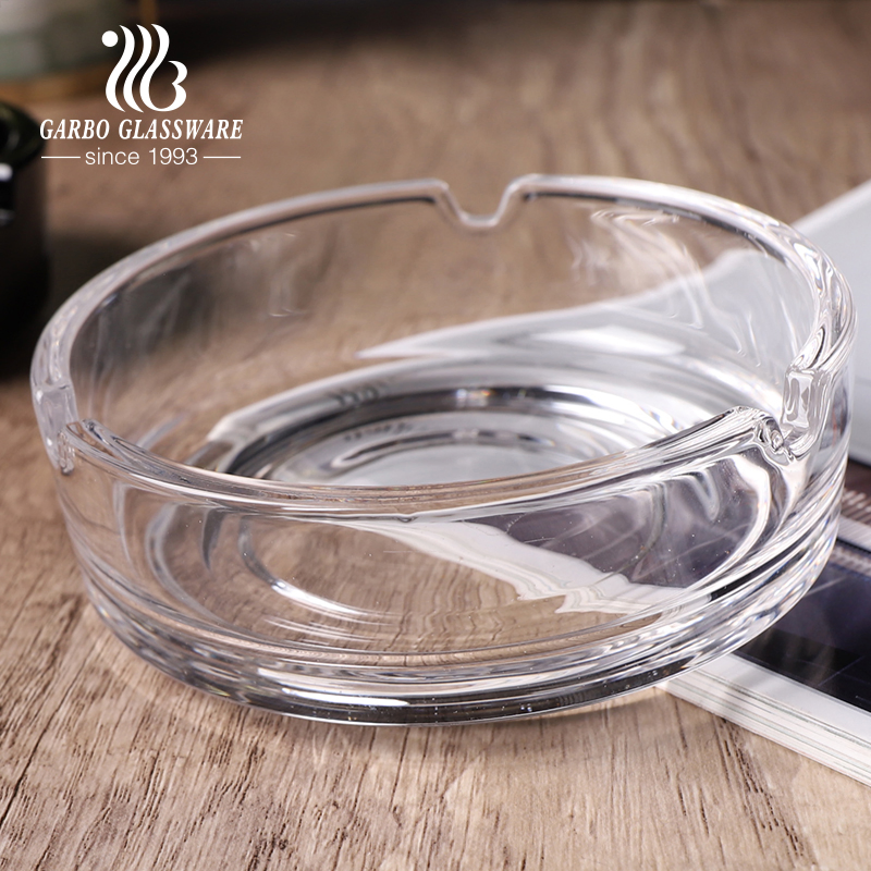 High-White Wholesale Cheap Machine-Made Classical Round Embossed Crystal Glass Cigar Outdoor Ashtray Office Smokeroom Office Decoration with Engraved Pattern