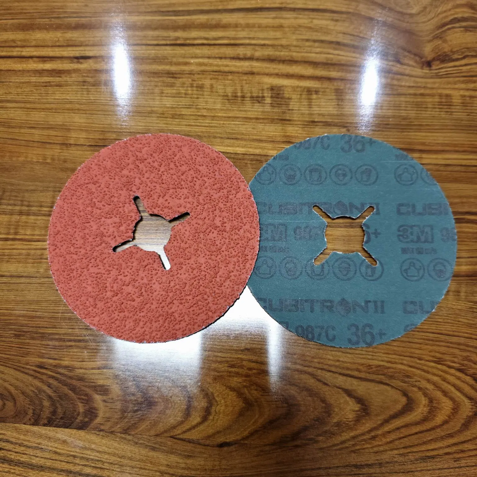 3m 984f Cross Slot Ceramic Felxible Fiber Disc Grinding Disc