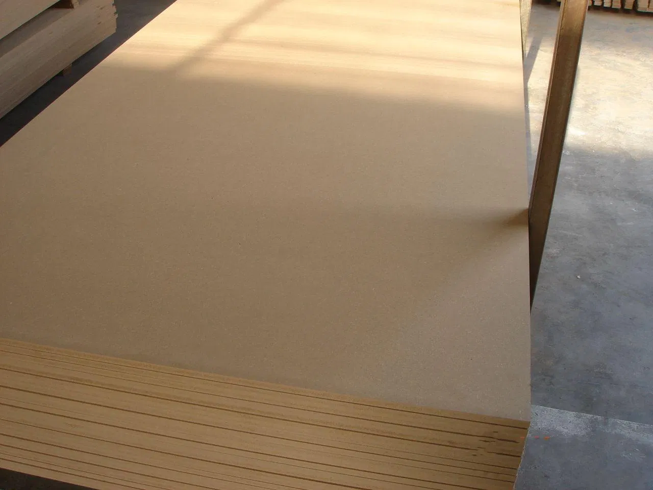 E2/E1/E0 Grade Plain MDF/Raw MDF 1220X2440mm Furniture, Packing Usage