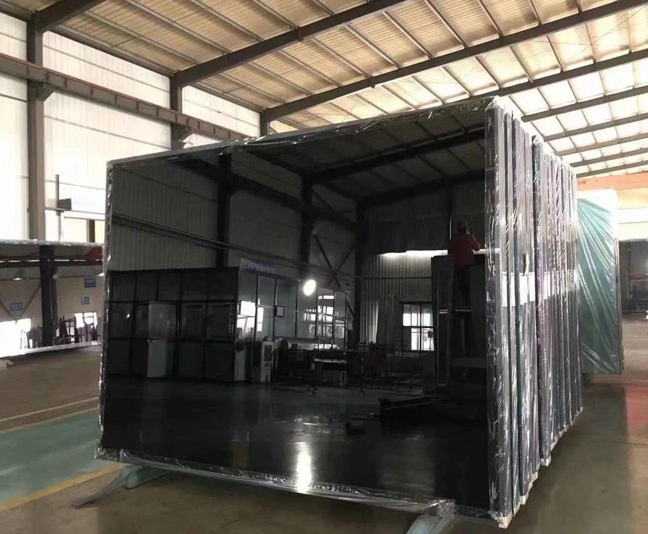 Lacquered Glass / Back Painted Glass 4mm