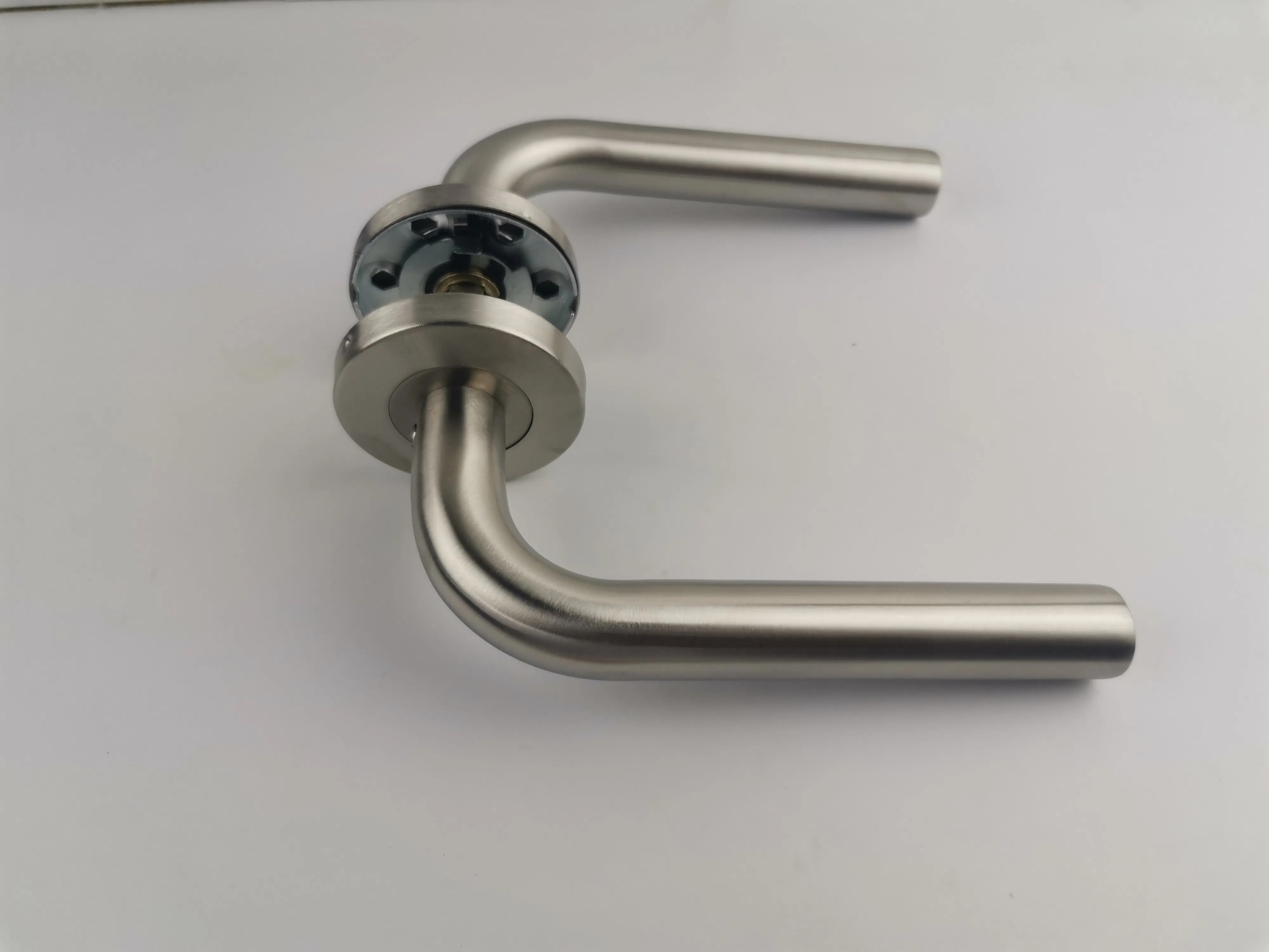 Euro Standard Fire-Rated Stainless Steel Lever Handle Office Building Door Lever Handle