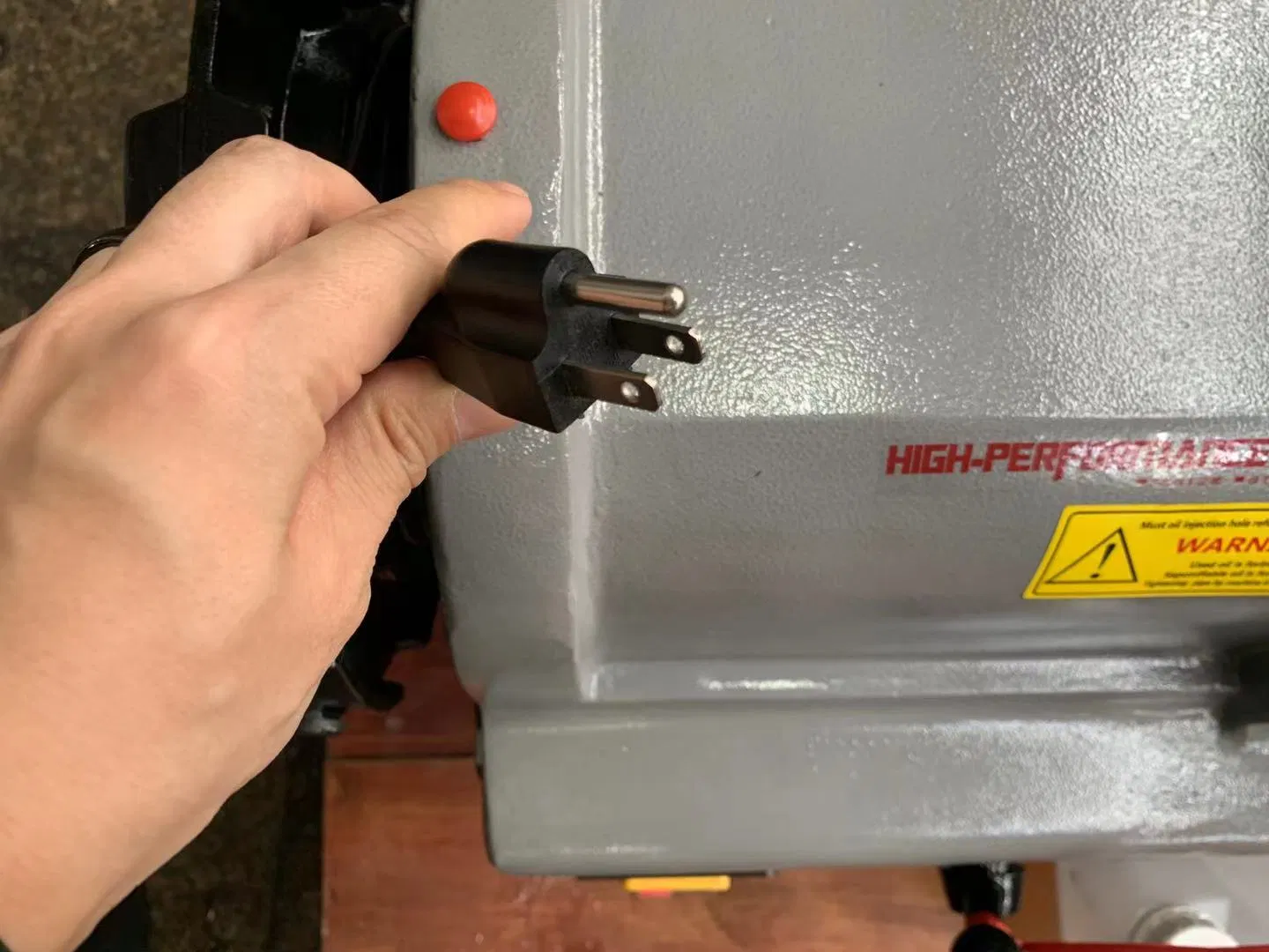 High Efficient 4 Inch Pipe Threading Machine with 1100W Motor