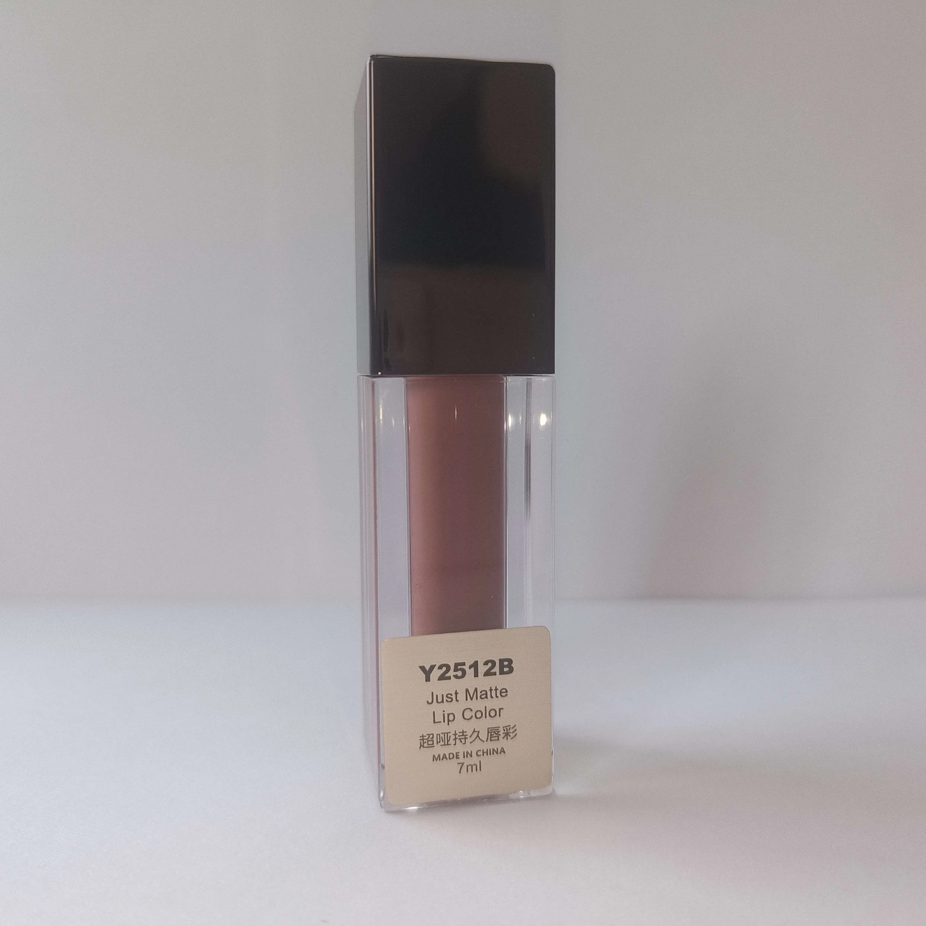Absolute Matte Lipgloss with Customized Ingredients for Unique Look