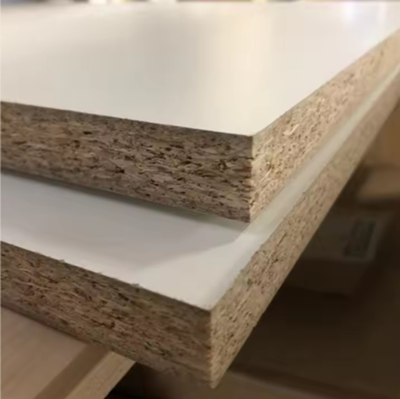 Hot Selling Laminated Hmr Particle Board Melamine Chipboard