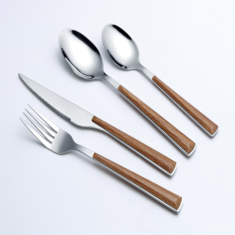 High Grade Wooden Handle Stainless Steel Durable Food-Safe Cutlery Set