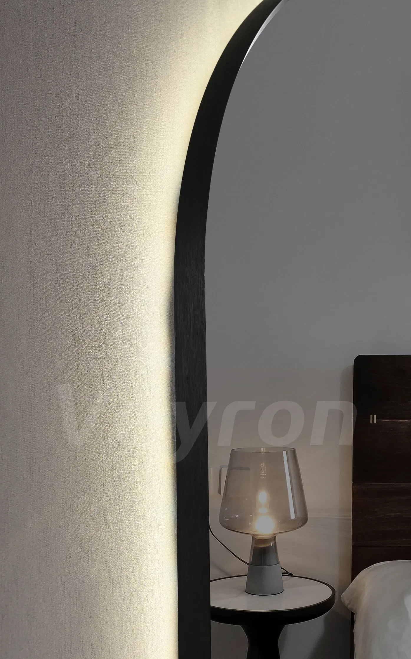 Arched Freestanding Full-Length Wall Mirror LED Mirror with Stand, Gold Metal Frame Full Body Mirror for Bedroom Living Room Bathroom