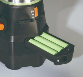 Ручное зарядное устройство Dynamo с фонариком и FM-радио