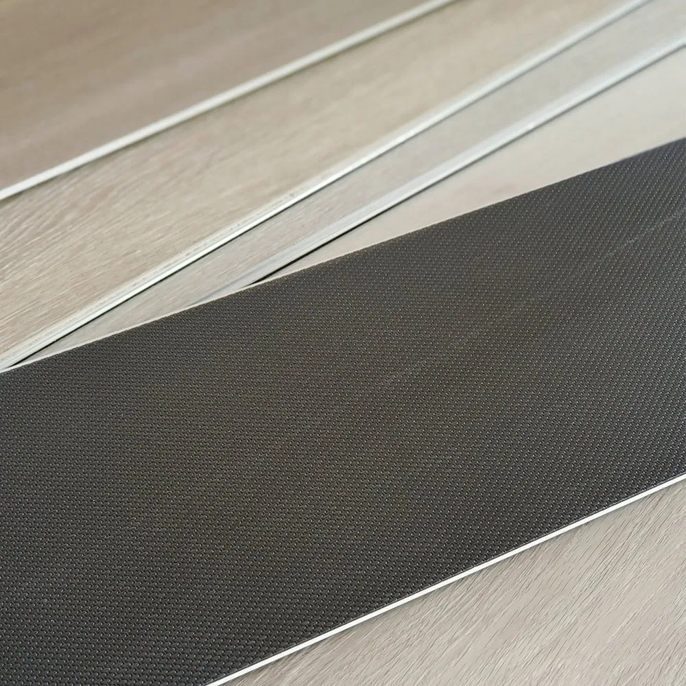 Водостойкий пол SPC Click System с замком Unilin