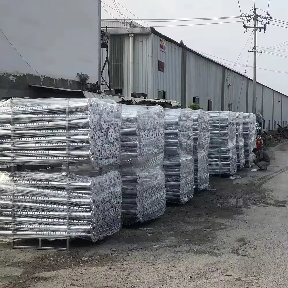 U-образный винтовой анкер для столбов без бетона