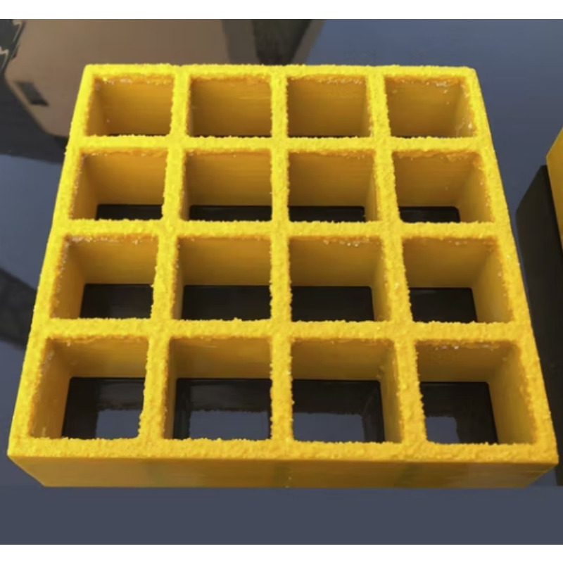 Anti-Slip Sand-Covered Fiberglass Grating Products for Marine Platforms and Industrial Walkways