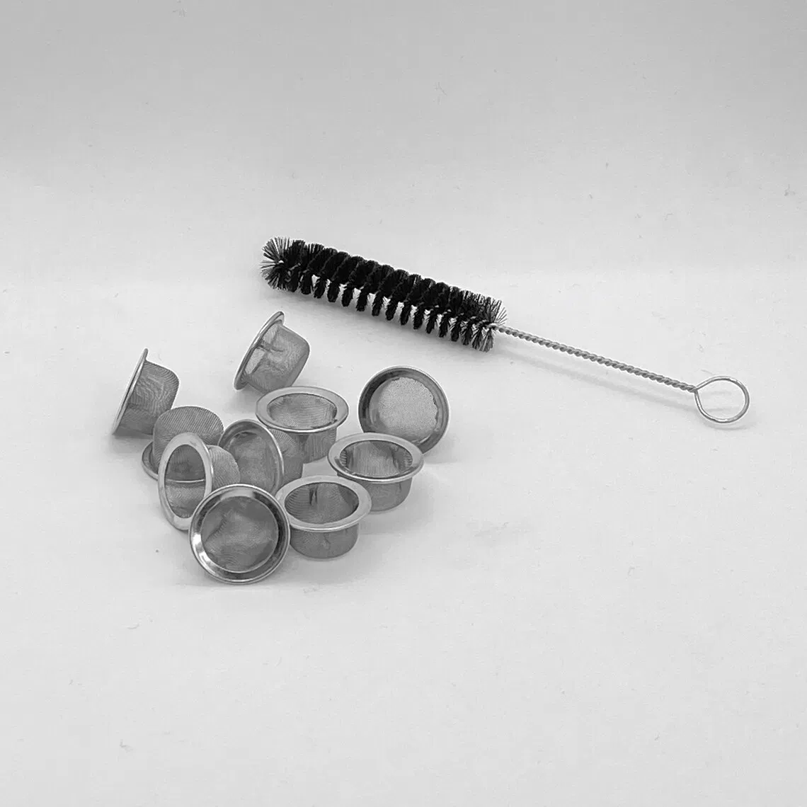 Rimmed Domed Screen for Crystal Smoking Pipes