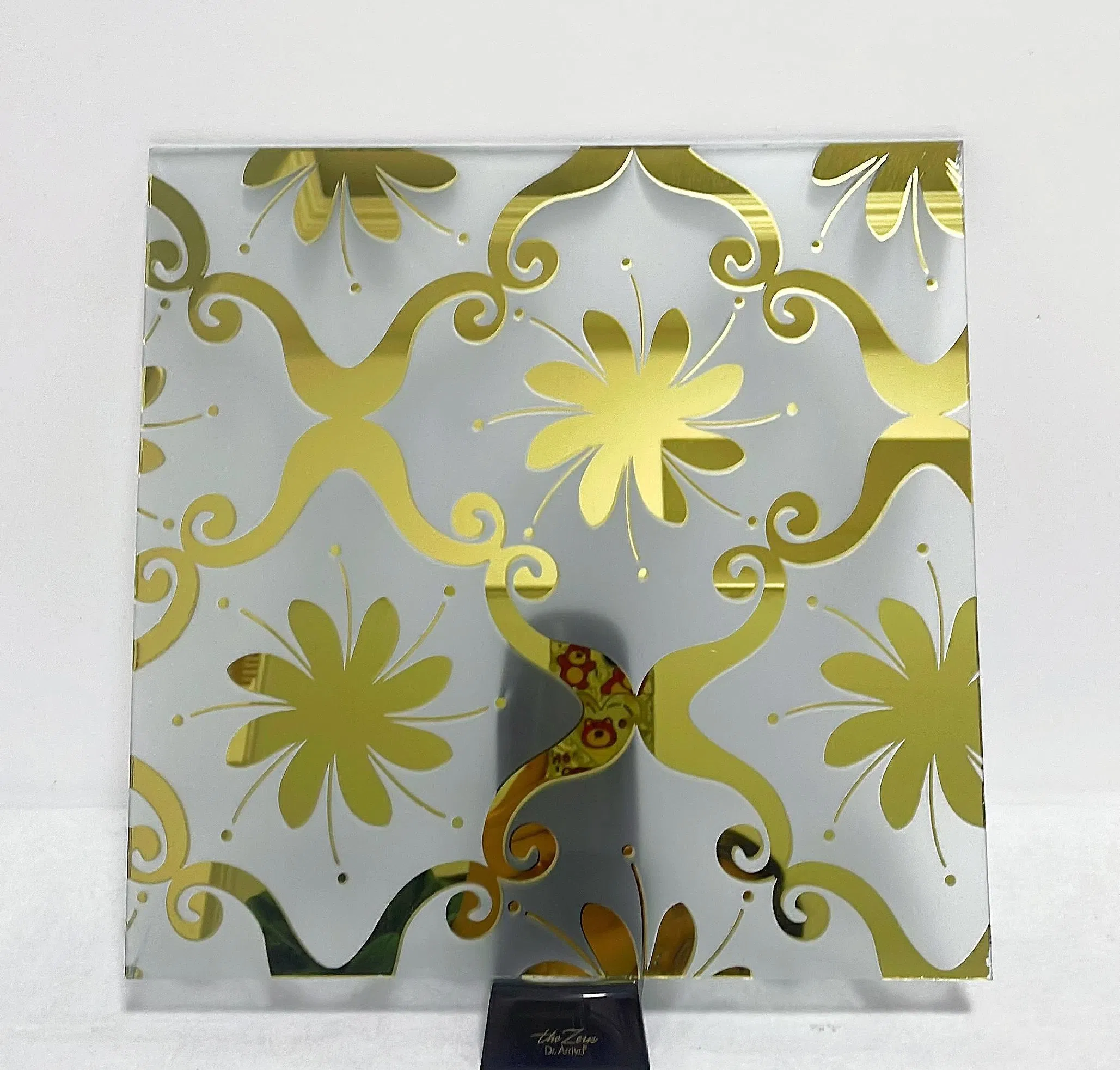 Ice Flower Acid Etched Golden Titanium Coating Glass 3.5mm 3.8mm Decorative Glass